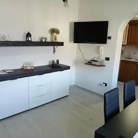 Semesterbostad Maison De Denise Lezzeno